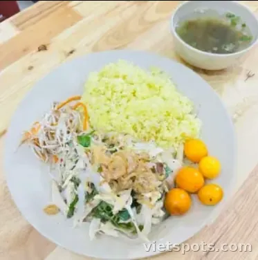 Cơm gà xé đặc biệt