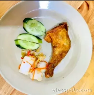 Miếng gà thêm Đùi (sốt mắm hoặc sốt xì dầu)