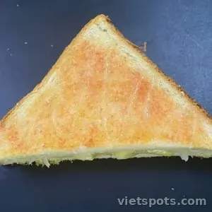 Sandwich nướng trứng cá tuyết (không trứng gà)