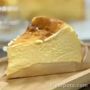 Bánh phô mai Basque cháy