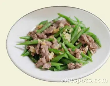 Bò trộn salad