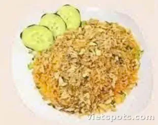 Cơm chiên cá mặn