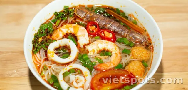 Bún Thái Hải Sản + Viên