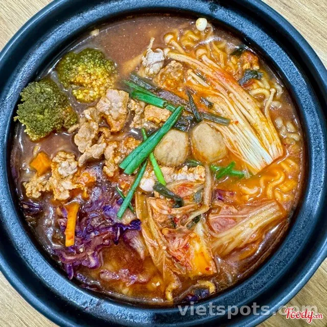 Mì bò kimchi cay