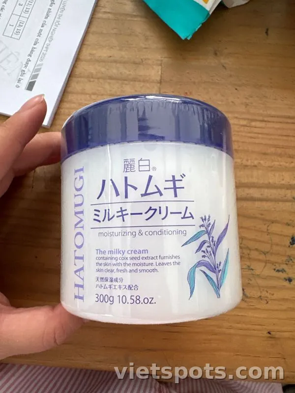 Kem dưỡng ẩm trắng da Hatomugi 300g