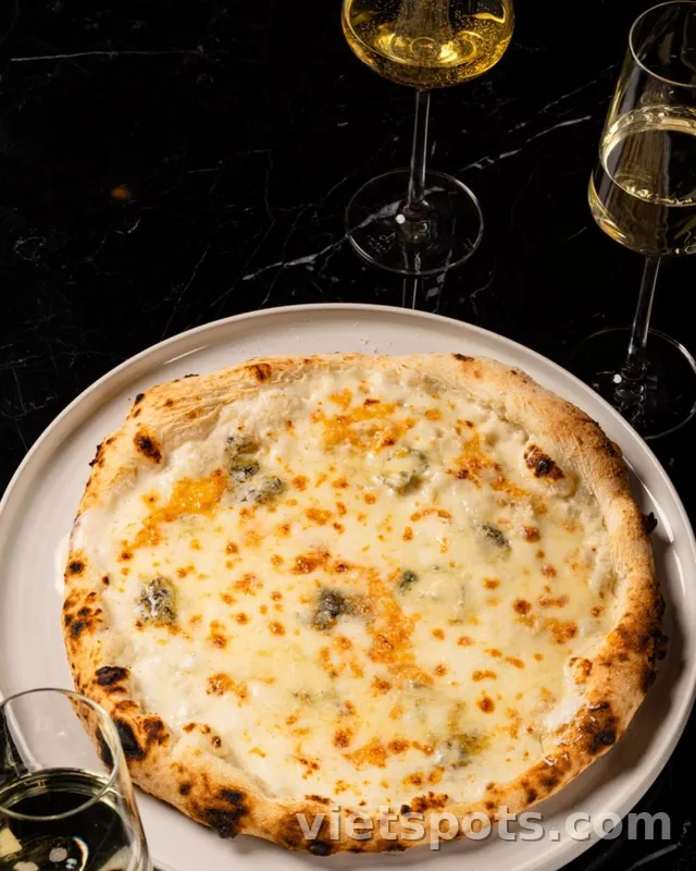 Pizza Bốn Loại Phô Mai