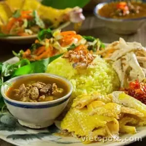 Cơm gà xé Hội An( xé góc tư đùi )