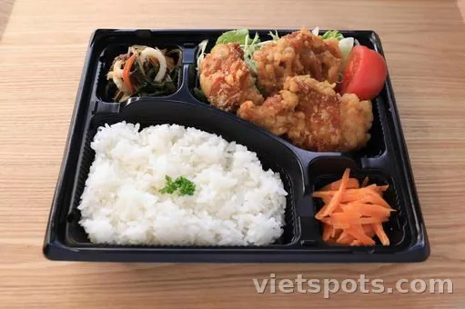 Cơm Gà Karaage
