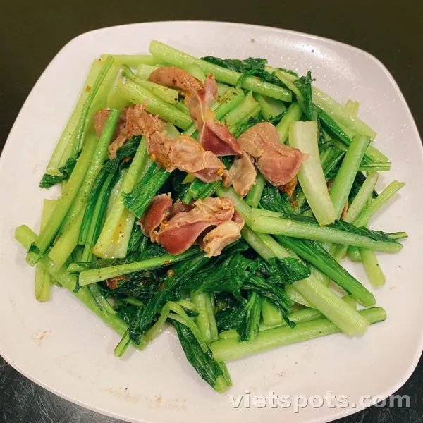 Rau cải xào mề gà