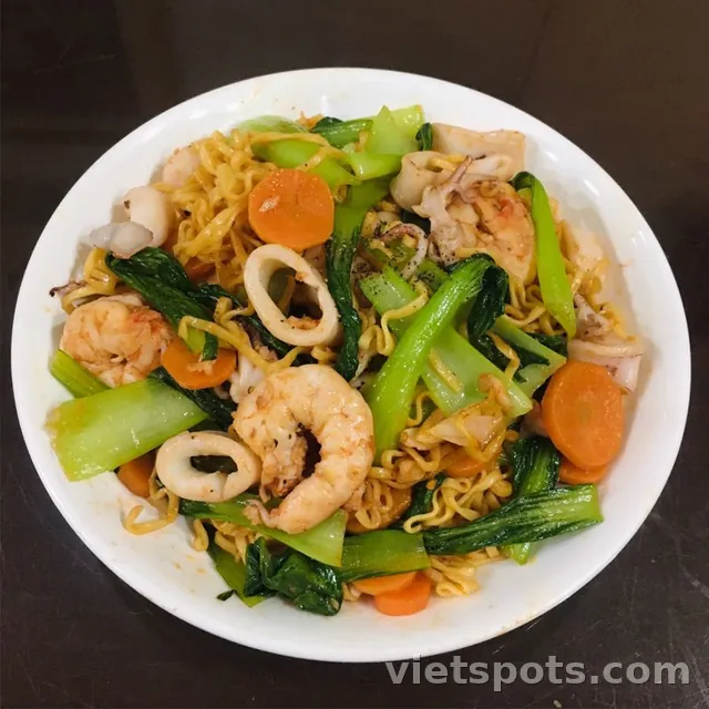 Mỳ xào hải sản
