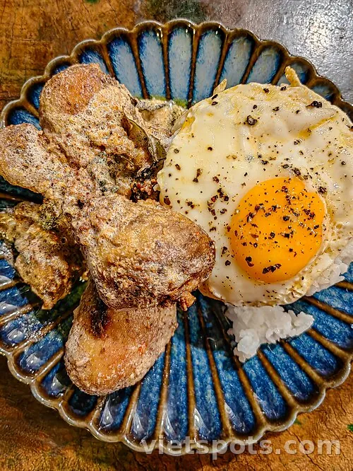 Cơm gà sốt trứng muối (Nhỏ)