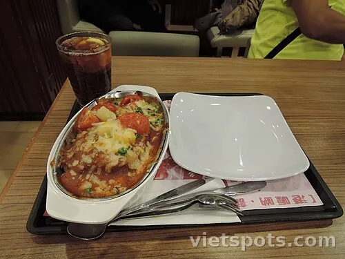 Cơm sườn chiên giòn trứng muối