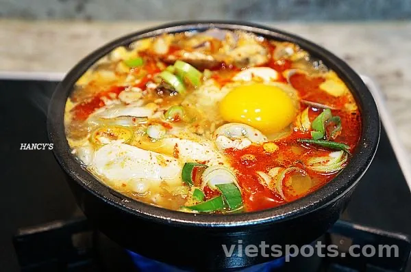 Canh đậu hủ non hải sản