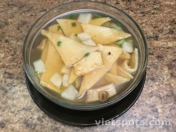 Canh chả cá