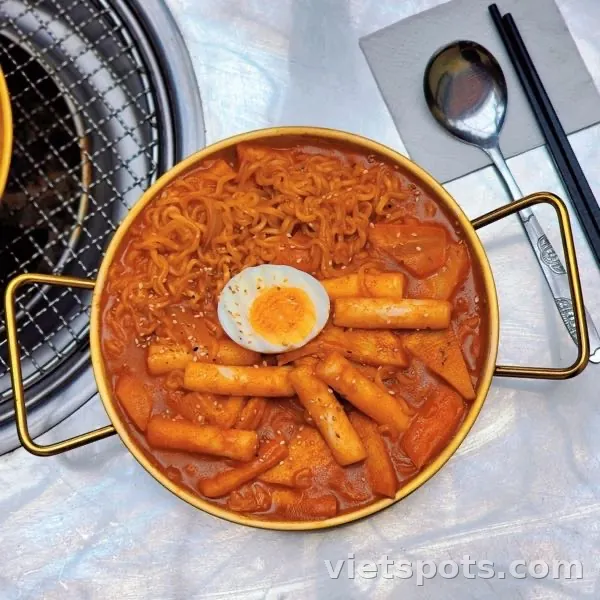 Mì ramen tokbokki