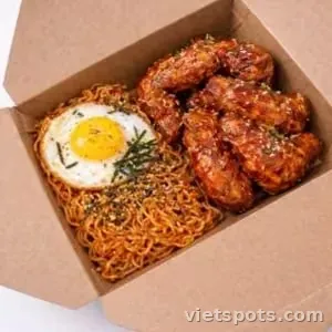 COMBO 4 GÀ RÁN, 1 MÌ CAY SỐT HANCHICK (M), 1 TRỨNG CHIÊN