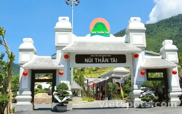 Từ Đà Nẵng: Tour Suối khoáng nóng Núi Thần Tài trong ngày (kèm ăn trưa)