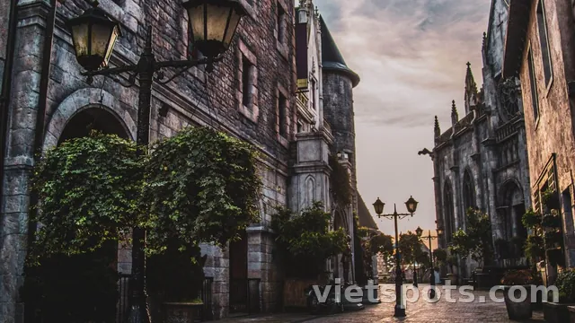 Tour Bà Nà "Đường lên tiên cảnh"
