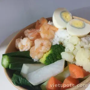 Cơm gạo lứt tôm xào lăn + rau củ luộc