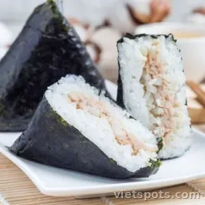 Cơm trộn Cá hồi