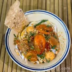 Mì trứng lớn