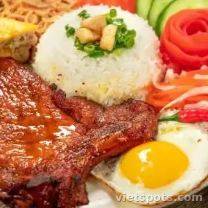 Cơm tấm sườn ốp la