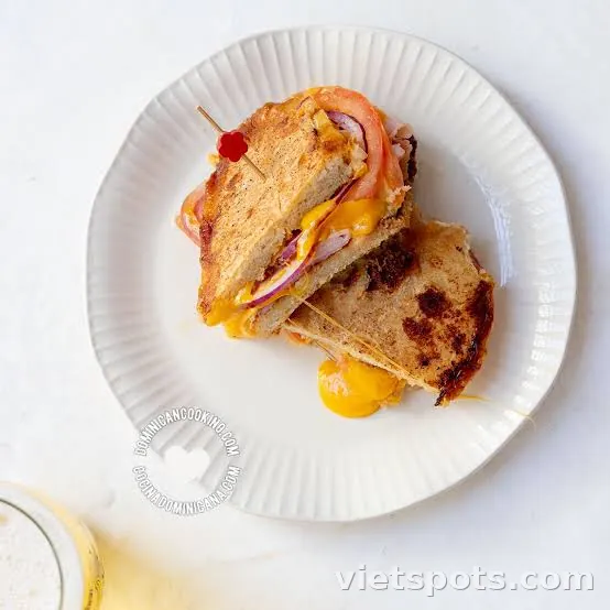 Sandwich giăm bông & phô mai