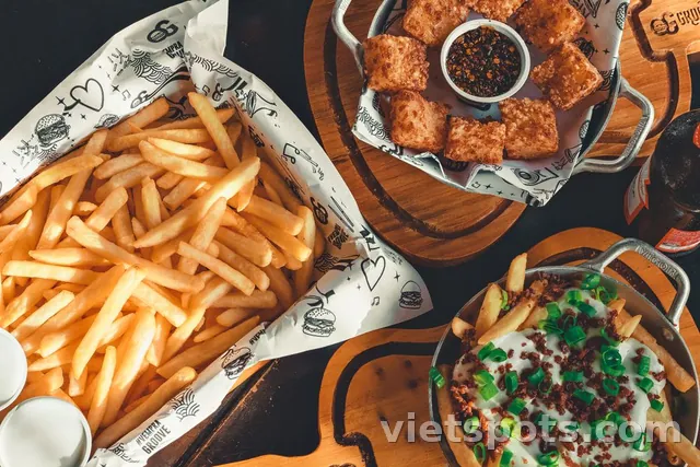 Combo ăn vặt lớn