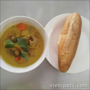 Cà ri bánh mì chay