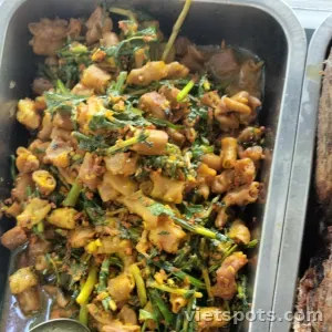 cơm lòng xào nghệ
