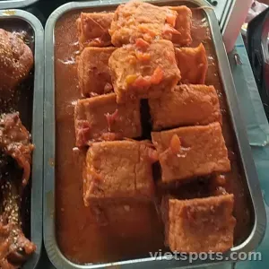 sườn nướng+ đậu khuôn nhồi thịt