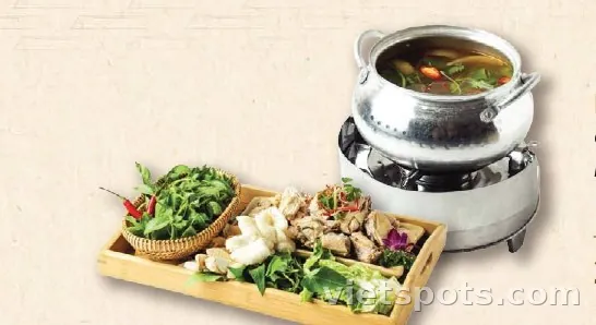 Lẩu Gà Lá É