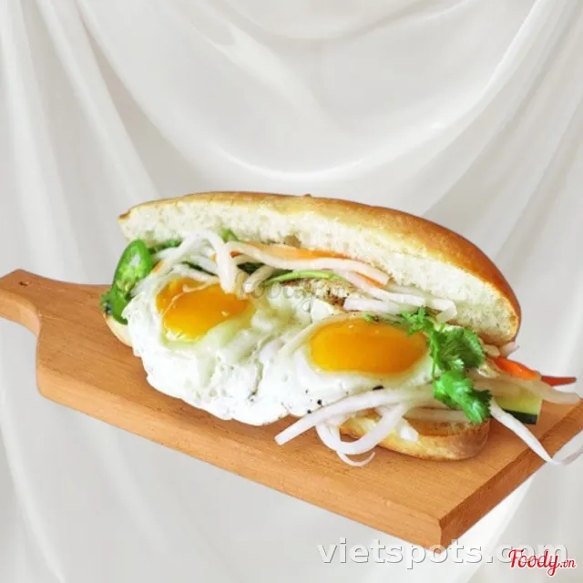 Bánh Mì Trứng pate