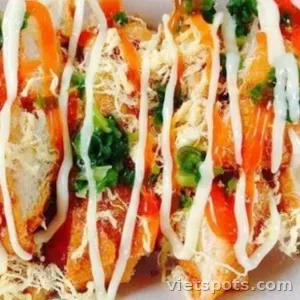 1 bánh mì muối ớt + 1 nước