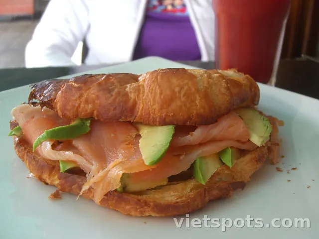 Bánh Sừng Trâu