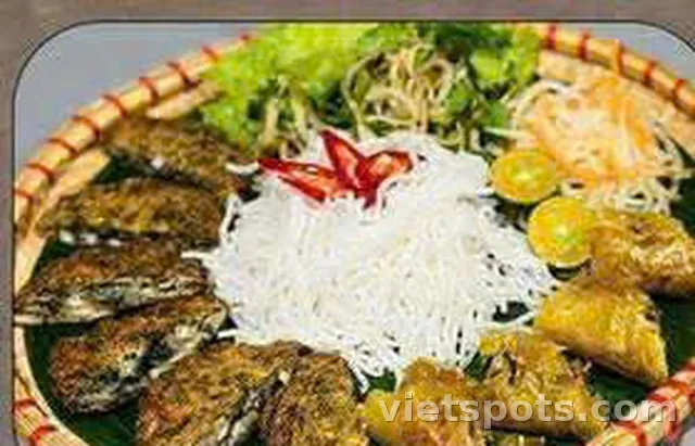 Вермишель с растительным «мясом» гриль и укропом
