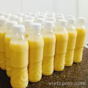 combo 3 chai sữa bò . 2 chai sữa bắp