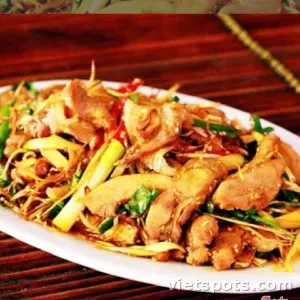Vịt xào sả ớt (1/2 con)