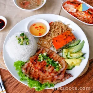 Grilled Pork Chop Rice with Cha
