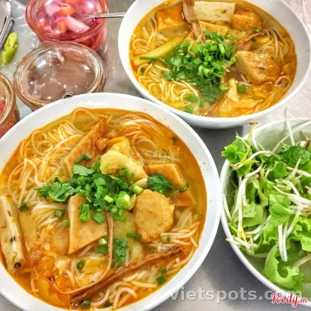 Fish Cake Noodle Soup