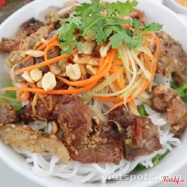 Grilled Pork with Rice Vermicelli