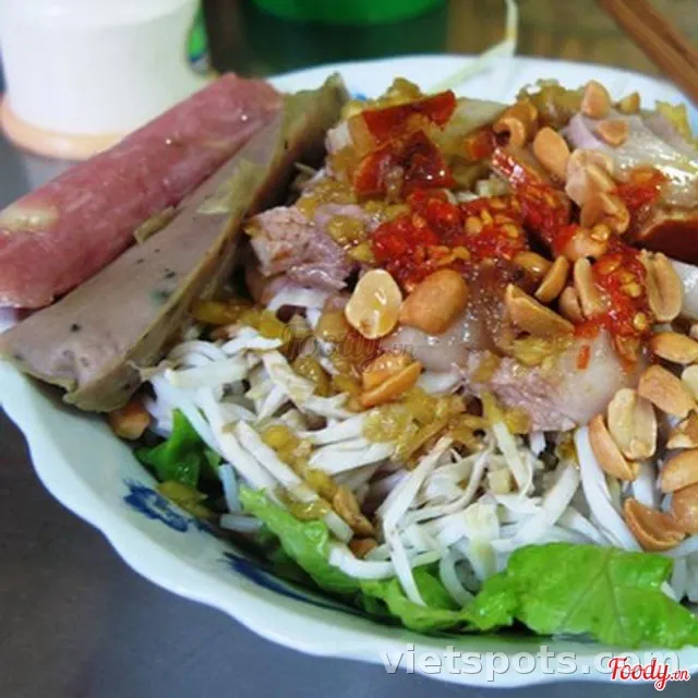 Fermented Fish Sauce Noodles with Pork Loaf