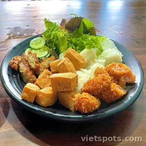 ชุดบุ๋นเดิ่วเล็ก + หอยโข่งยัดไส้ทอด