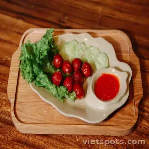 โห่โล่